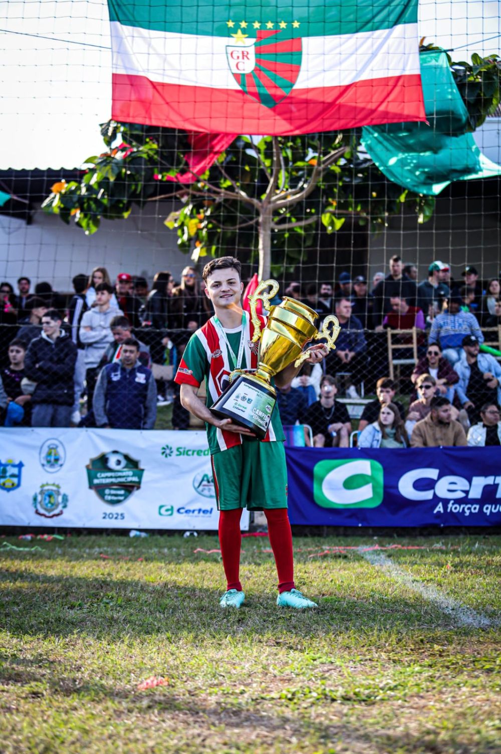 THAUÃ MATEUS LENZ MORAES 